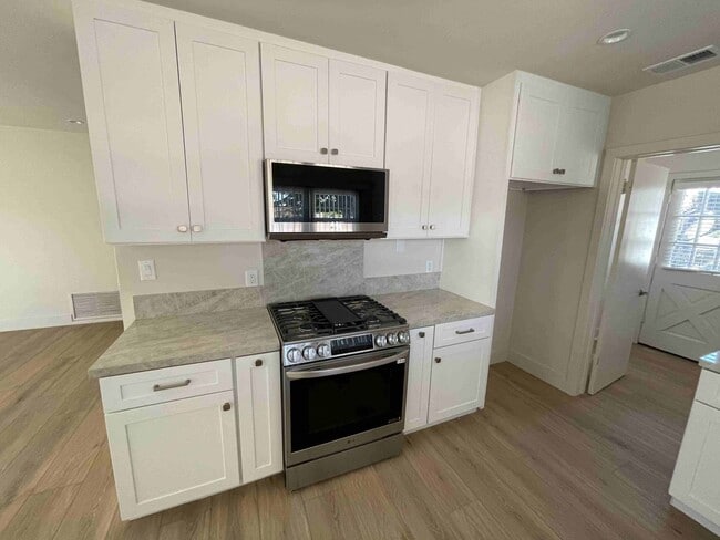 Photo - COMPLETELY REMODELED WOODLAND HILLS POOL H...