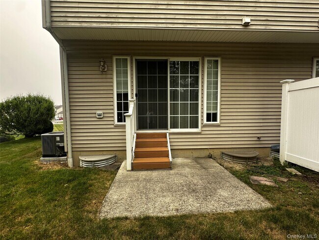 Photo - 2402 Rockledge Ct