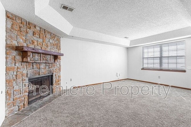 Photo - 9130 E 85 St