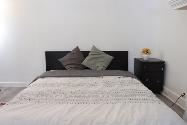 Photo - 1033 Flemington St