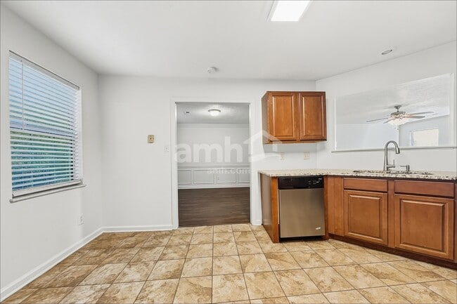 Photo - 310 Fox Hunters Ct