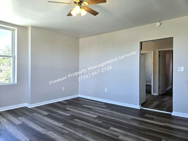 211 E Wallace Ave Unit 2