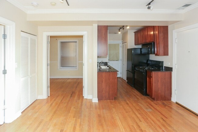 Photo - 657 W Roscoe St Unit 628-1N