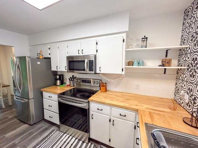 Photo - 1038 SW 6th Dr