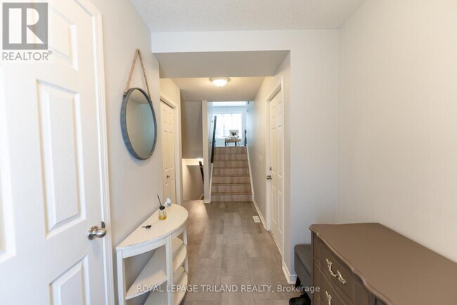Photo - 2153 N Routledge Park