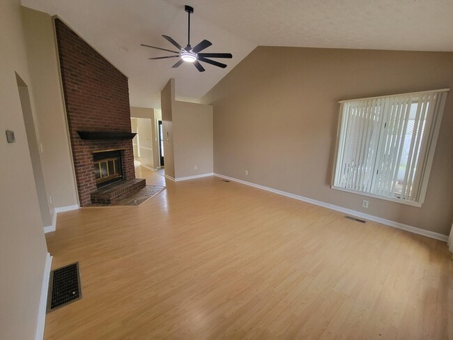 Photo - 500 Orchard Dr