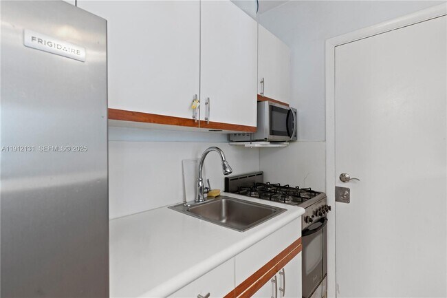 Photo - 6310 SW 79th St Unit 1