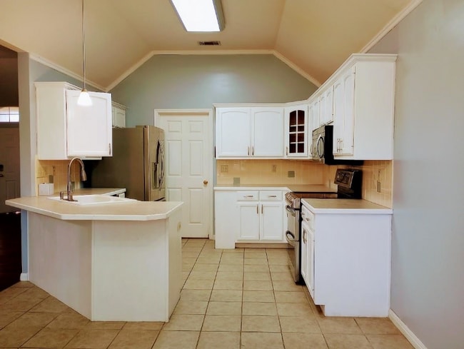 Photo - 7996 Blue Bonnet St