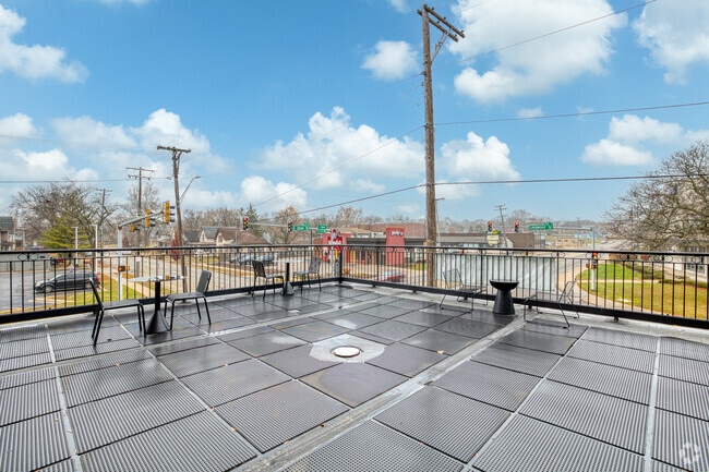 Patio - Longwood Garden Apartments