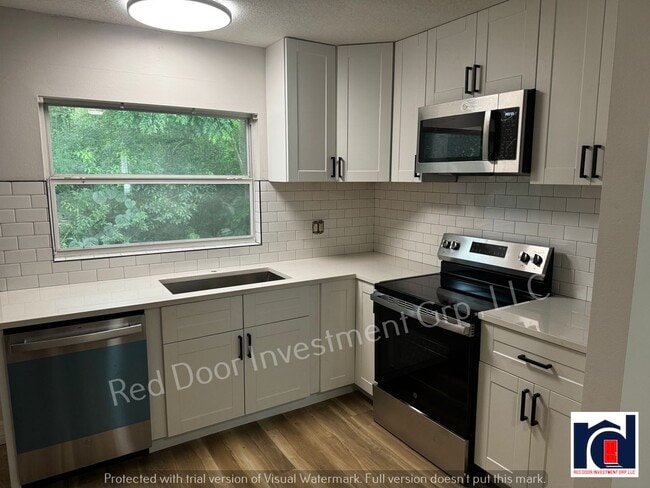 Photo - Renovated Spacious 2/2~w/All-in One Washer... Unit (316)4