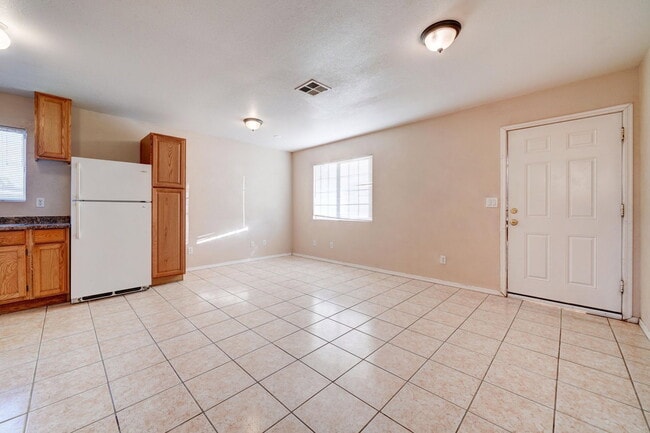 Photo - 108 Adams St