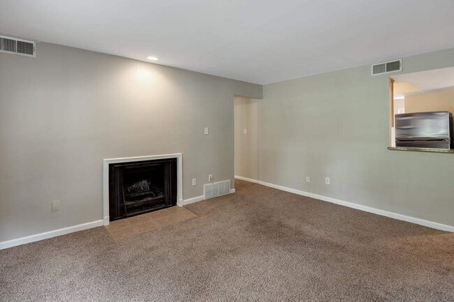 Photo - 1843 Fernspring Cove