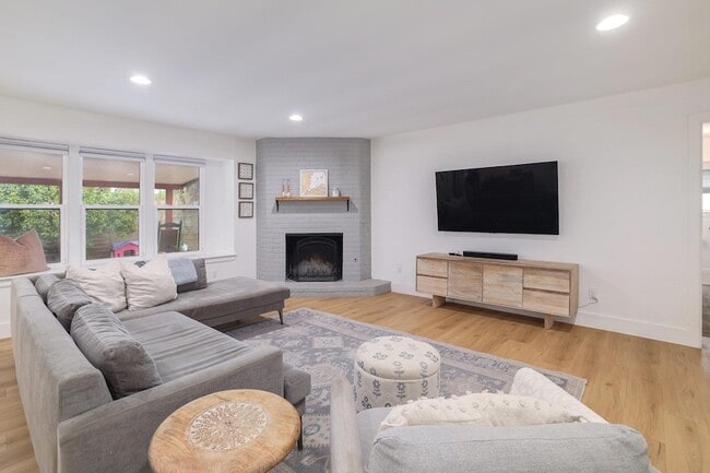 Photo - 6701 Lancret Hill Dr
