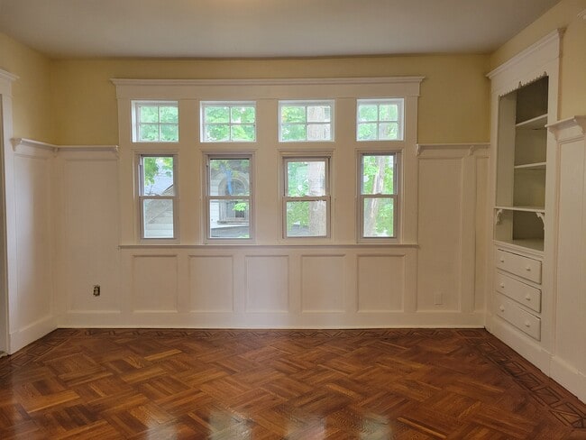 Photo - 652 George St Unit 3