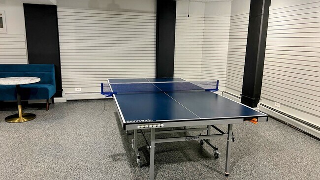 Photo - 4960 N Marine Dr Unit 1218