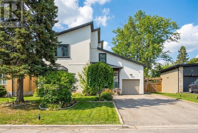 Photo - 18 Florida Crescent