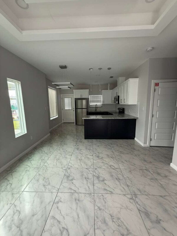 Photo - 5808 Northwestern Ave Unit 3