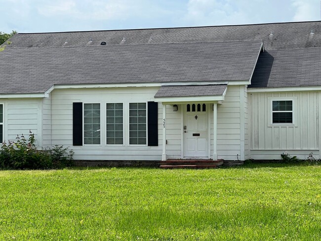 Beautiful Home for Lease - Beautiful Home for Lease