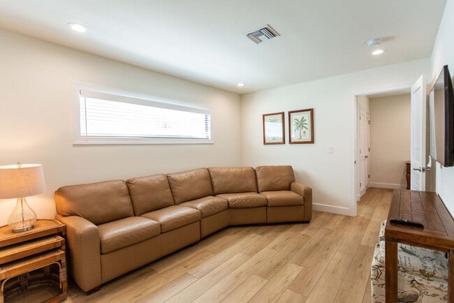 Photo - 588 111th Ave N Unit SI ID1504179P