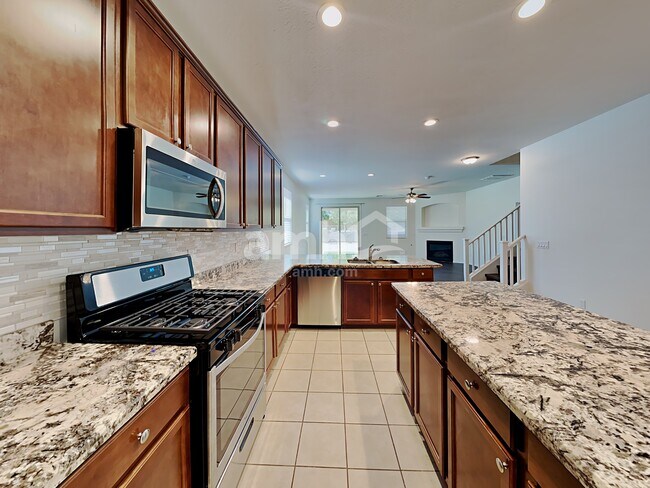 Photo - 16974 W Hilton Ave