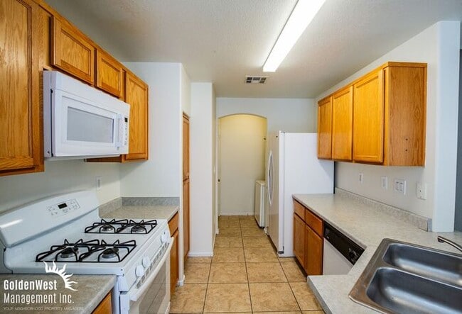 Photo - Charming 3Bdm, 2.5Ba Home with Community Pool.