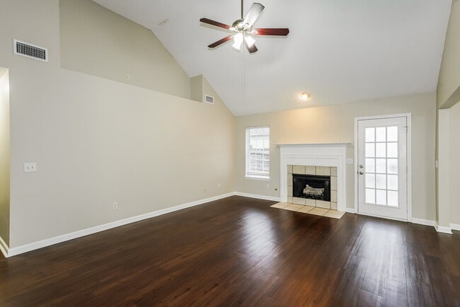 Photo - 7036 Hickory Pass Ln