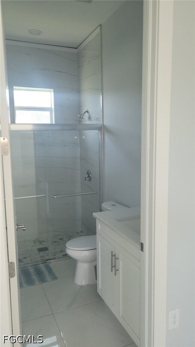 Photo - 653 Foxchase Dr