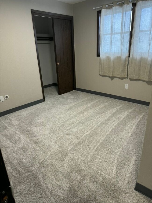 Photo - Comfortable & Affordable 2BR Apartment – Cascade, Iowa Unit 400 3rd Ave SW - 3