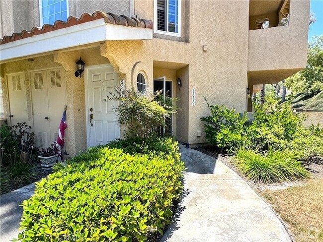 Building Photo - 25155 Via Terracina Rental