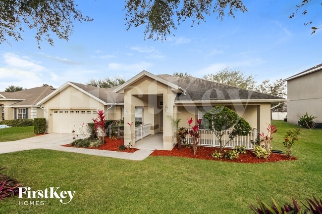 Photo - 381 Maudehelen St