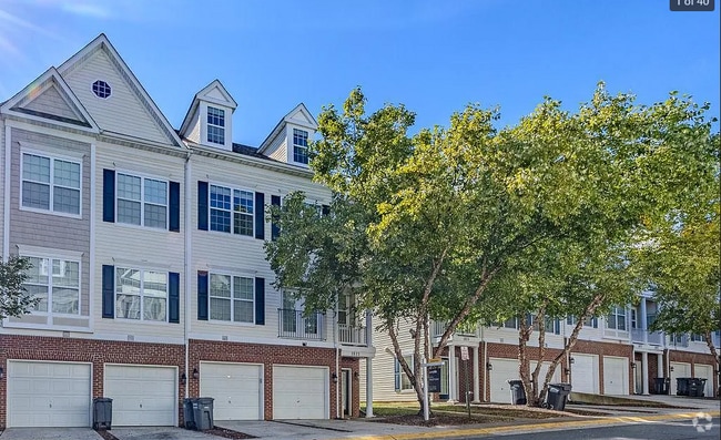 Building Photo - 1821 Cedar Cove Way Rental