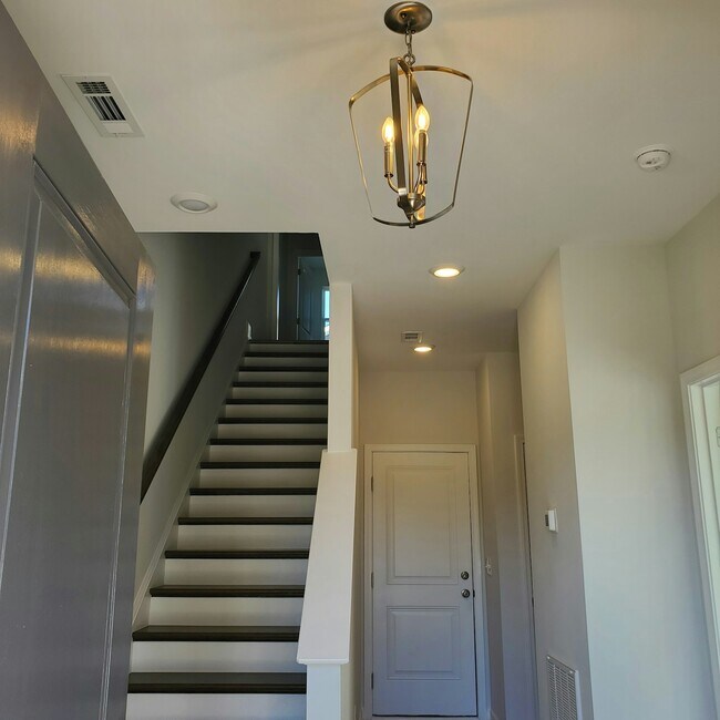 Photo - 103 Hickory Plns Rd
