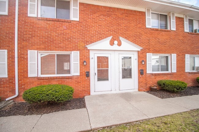 Photo - 4715 Bennett Rd