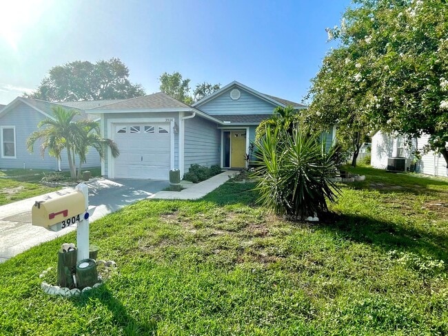 Photo - Two bedroom and two bathroom house with ac...