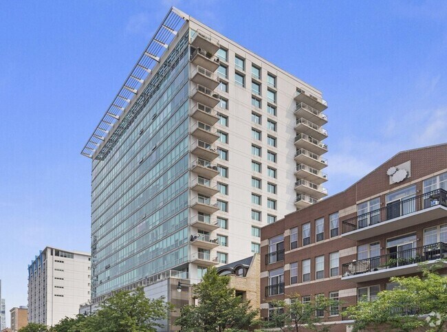 Building Photo - 1845 S Michigan Ave Rental