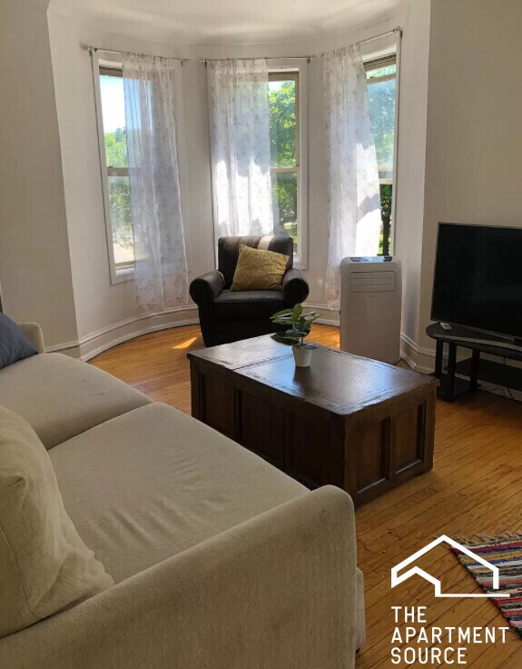 Photo - 2019 N Humboldt Blvd Apartments Unit 2