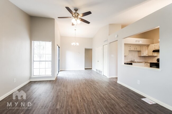 14318 Flair Dr