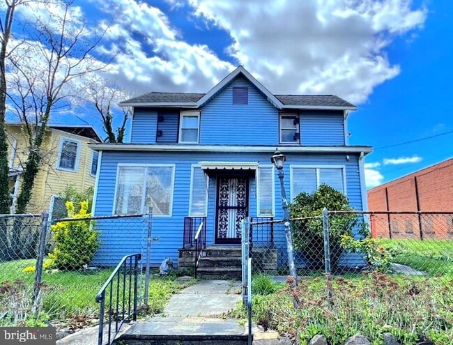 Building Photo - 613 Homestead St