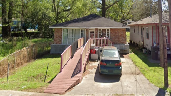 Building Photo - 2243 Missouri St Rental
