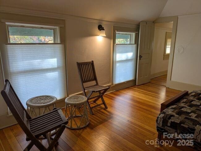 Photo - 220 Melrose Cir Unit Apt 2