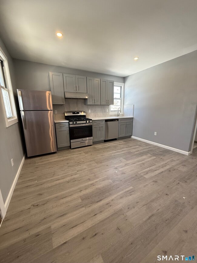 Photo - 1637 South Ave