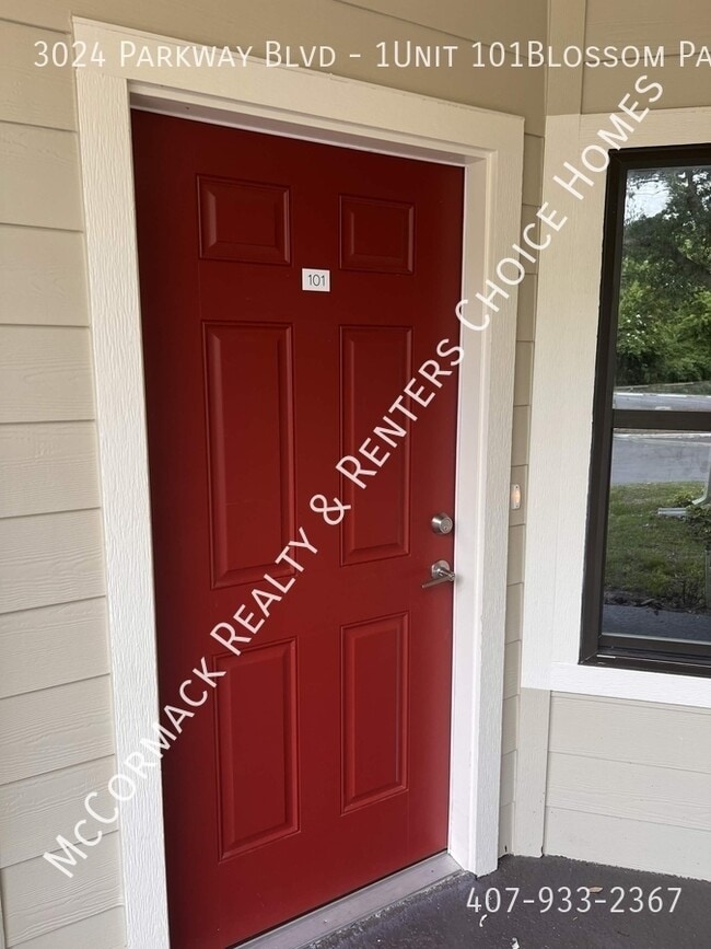 Photo - 3024 Parkway Blvd