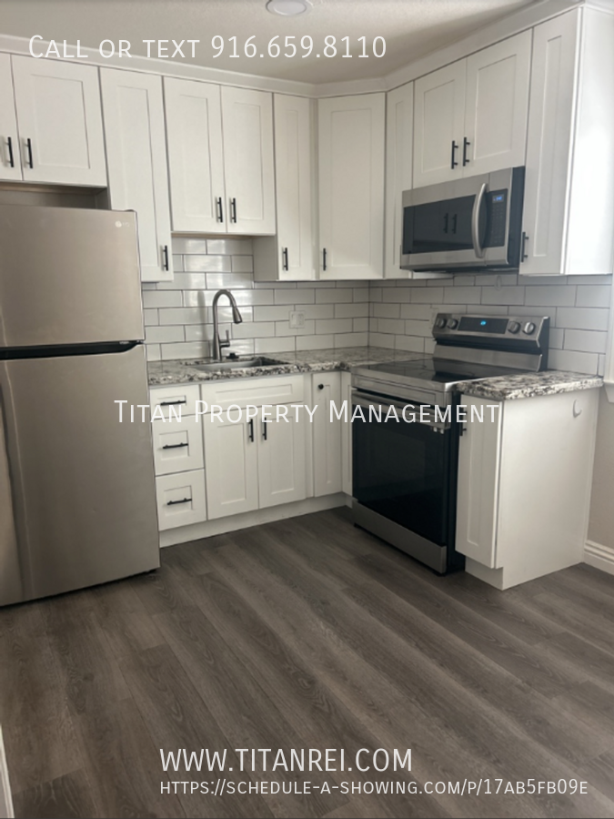 Available Now!! Roseville 2 bed/1 bath - M... - Available Now!! Roseville 2 bed/1 bath - M... Apartamento Unidad 3