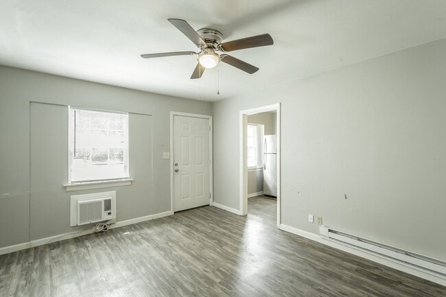 Photo - 207 Laws Ave Unit Apt B