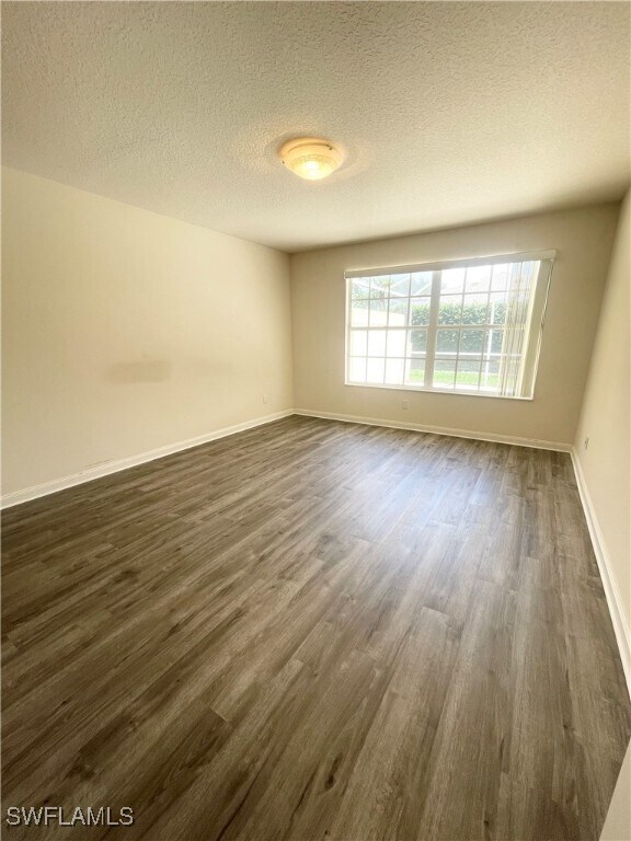 Photo - 4824 Lasqueti Way