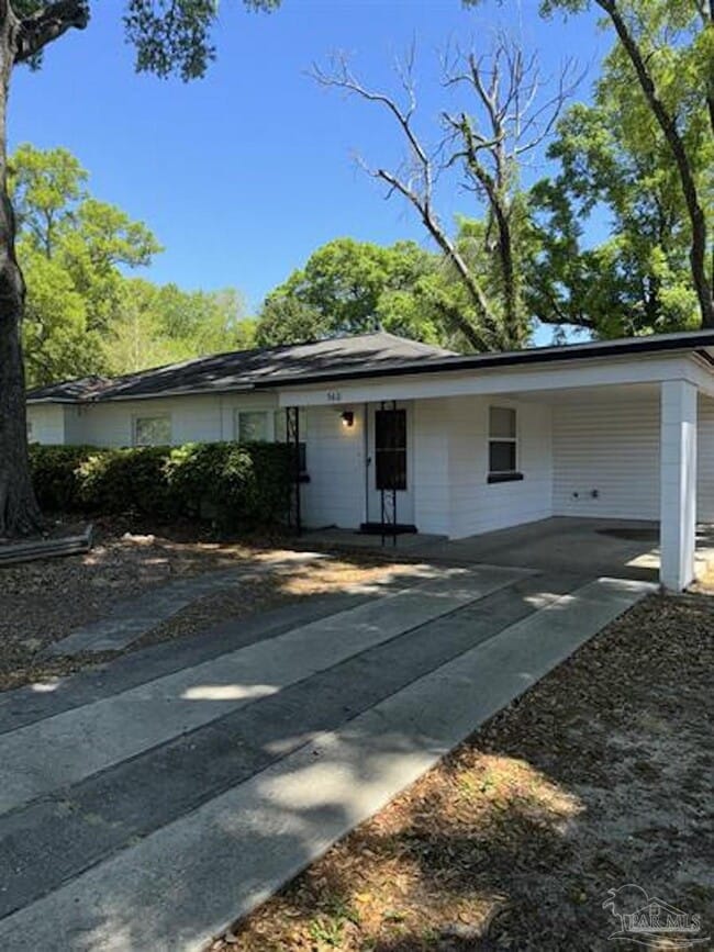 Photo - 560 N 72nd Ave House