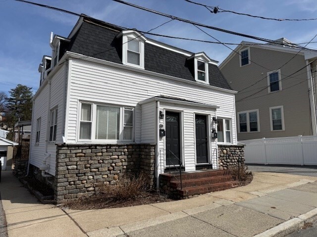 Building Photo - 5 Larose Pl Unit 1