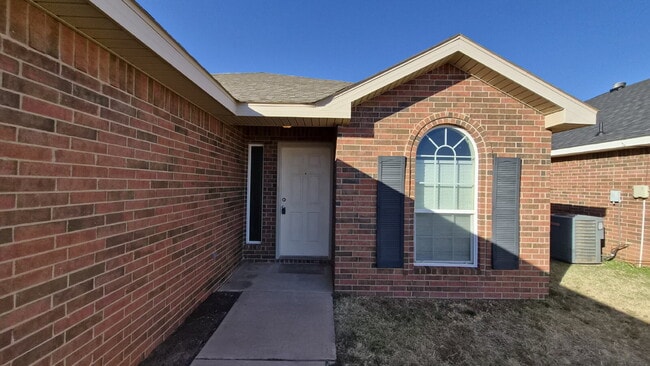 Photo - 6546 94th St