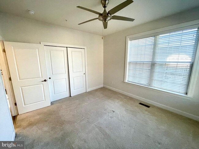 Photo - 906 Moorings Cir