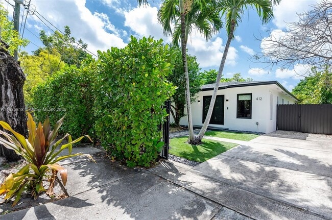 Photo - 412 NW 41st St